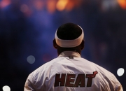 PG Soft Gaming-范戴克式掌控，NBA季后赛之夜的球场交响曲