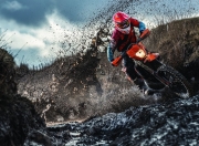 PG游戏下载-三笘薰，从德国争冠战到中国赛场，一手掌控比赛走势的亚洲魔术师