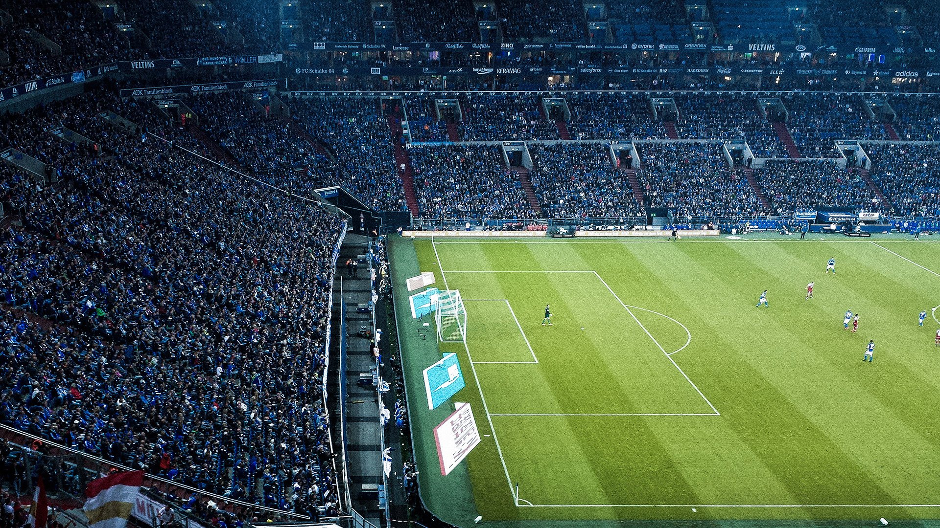 新王崛起！皮亚斯特里率红牛二队鏖战梅赛德斯，改写F1格局的史诗胜利